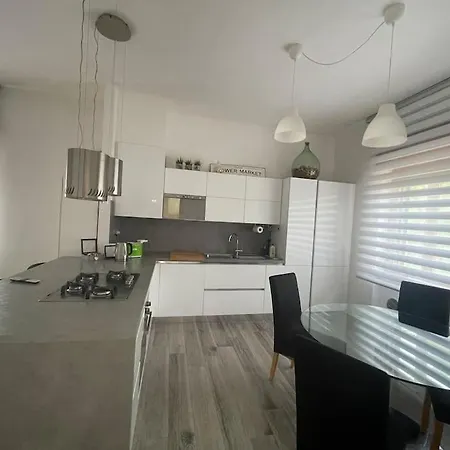 Lägenhet House Minou' Calolziocorte